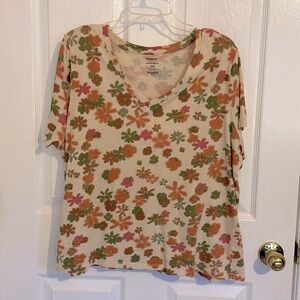SONOMA short sleeve tan/cream B Neck Top with Flowers all over Size XXL